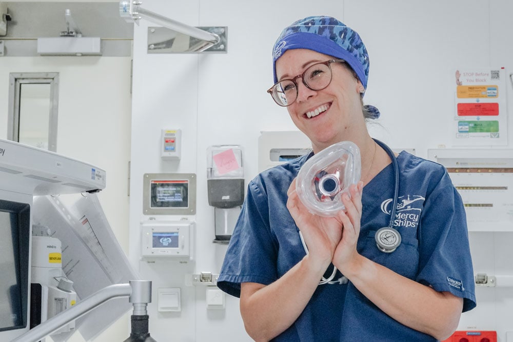 mercy-ships-blog-volunteer-josefin-tapper-1
