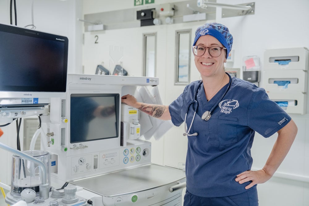 mercy-ships-blog-volunteer-josefin-tapper-feature